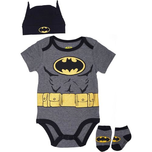 DC Comics baby-boys 3 Piece Gift Set Batman Bodysuit Bootie Socks and Hat Set