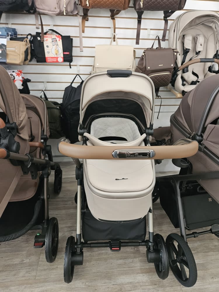 silver cross reef 2 stroller and bassinet