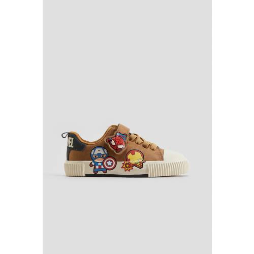PRINTED SNEAKERS