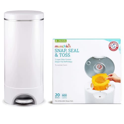 Munchkin® STEP™ Diaper Pail Powered by Arm & Hammer, #1 in Odor Control, Award-Winning, Includes 21 Snap, Seal & Toss™ Bags, 1 Starter Refill Ring, and 1 PUCK™ Baking Soda Cartridge