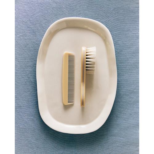 CHILDREN’S BRUSH AND COMB SET