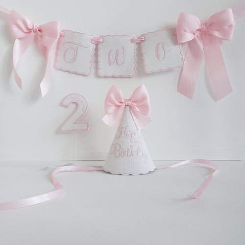 Happy Birthday Hat and One Garland Set/ 1st Birthday Hat/White Pink Embroidery Party Hat and Banner/ Personalized Smash Cake Accessories