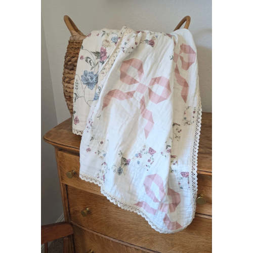 Bows and Florals Patchwork QUILTED 6 Layer Gauze Blanket