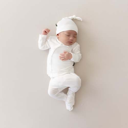 Take Me Home Set with Cap in Cloud | Going Home | Kyte Baby