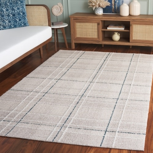 SAFAVIEH Handmade Genre Relika Wool Rug