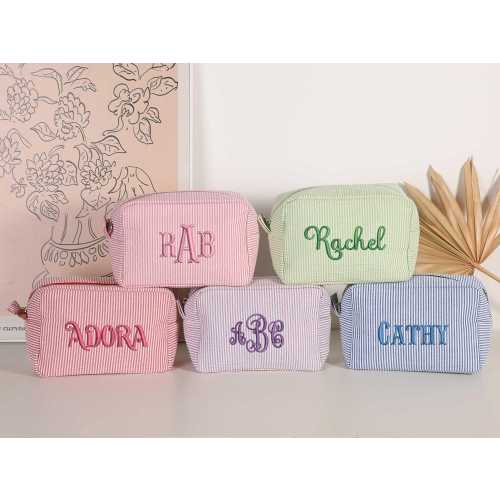 Personalized Seersucker Makeup Bag, Cosmetic Bag, Bridesmaid Gifts, Bridal Party Gifts, Makeup Organizer, Bridal Shower Gift