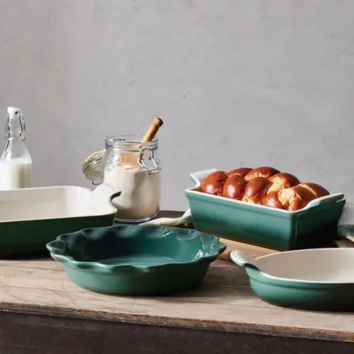 Heritage 4-Piece Bakeware Essentials Set