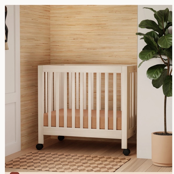 Origami Portable Mini Crib With Wheels | Babyletto