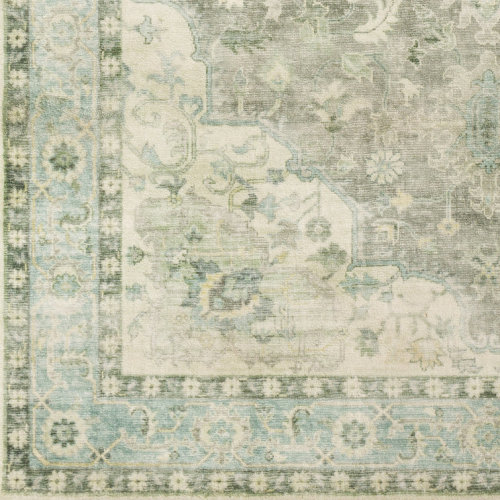 Hinkson Oriental Indoor Rug