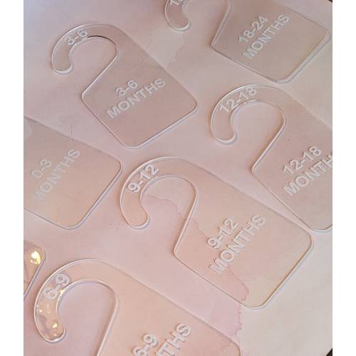 Clear baby acrylic clothes dividers, baby nursery closet dividers, size markers for baby closet, newborn to twenty four months, 7 pieces