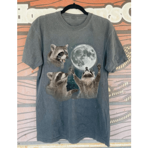 Racoons howling at the Moon Nursing T-shirt