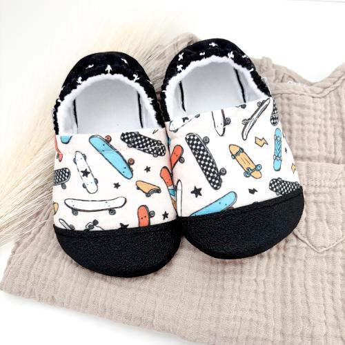 SKATEBOARD baby booties, slippers, crib shoes, soft sole, moccasins, baby shoes, toddler shoes