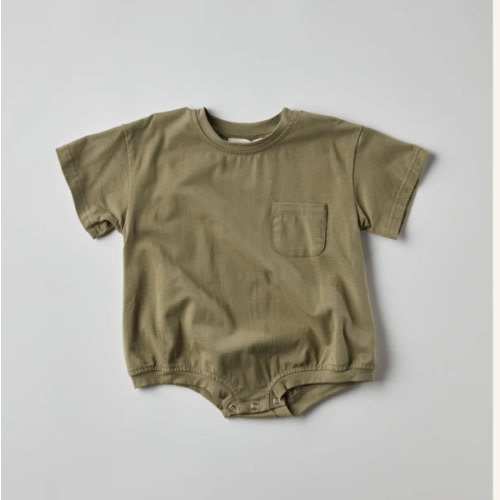 Cory Pocket Romper in Green | Baby and Toddler | WinnieandCrew.com – Winnie + Crew