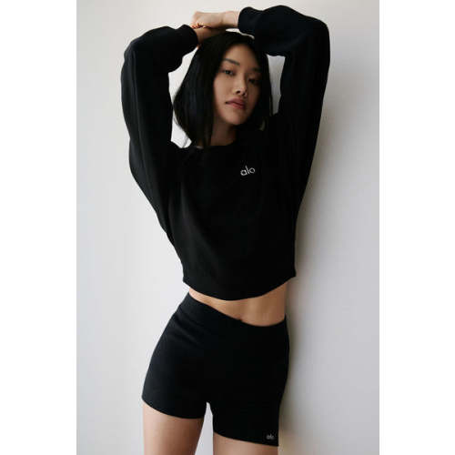 Cropped Accolade Crewneck - Black