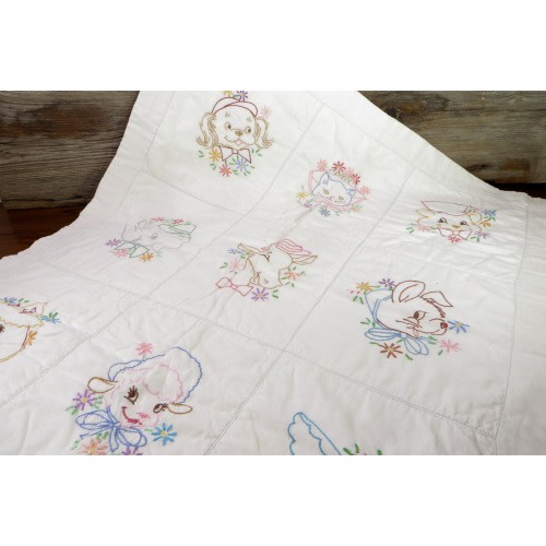 Vintage Hand Embroidered Baby Quilt 1940's 1950's Baby Nursery Bedding Cute Animals Quilt
