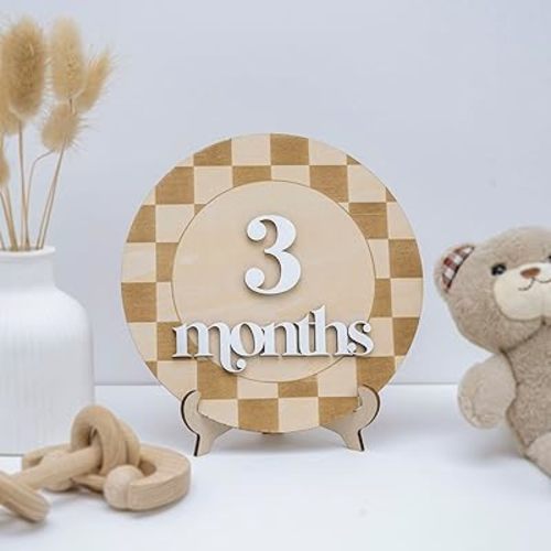 Wooden Baby Monthly Milestone Sign, 1–12 Month Round Photo Prop Set, Checker Pattern Neutral Nursery Decor, Newborn Growth Tracker Keepsake Gift