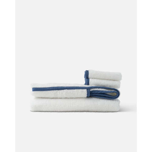 The Hooded Towel + 2 Washcloth Set  / Coconut / Blueberry