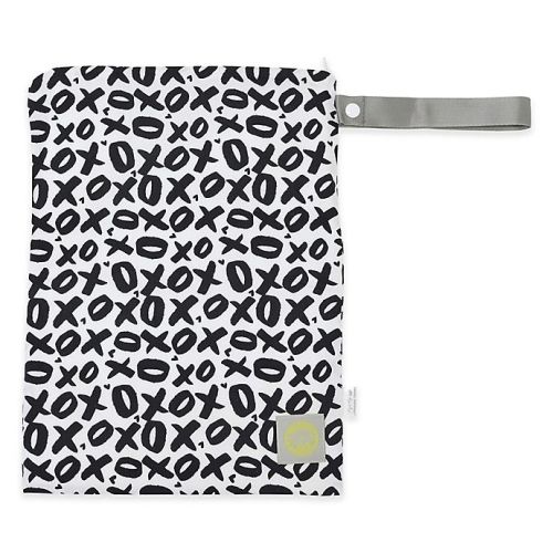 Itzy Ritzy® Travel Happens™ Sealed Wet Bag in Raining Cats And Dogs Itzy Ritzy® Travel Happens™ Sealed Wet Bag in XOXO Black/White
