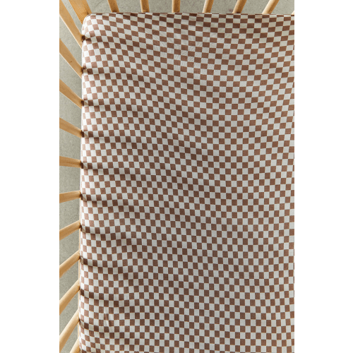 Mocha Chequer Crib Sheet