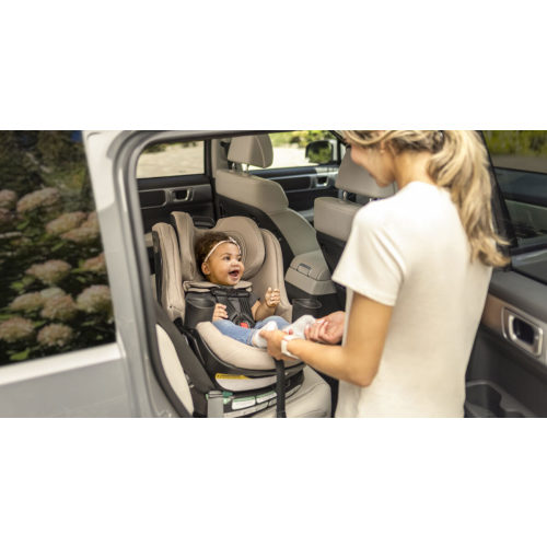 Britax | TEAK Galaxy360™ Slim Rotating Convertible Car Seat