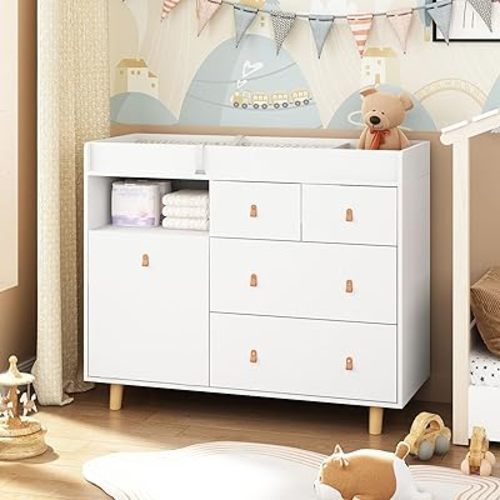 Baby Changing Table Dresser, Modern 45“ Nursery Changing Dresser Chest for Infants with 5 Drawers & 1 Shelf, Large Storage Diaper Changing Station for Daycare, White