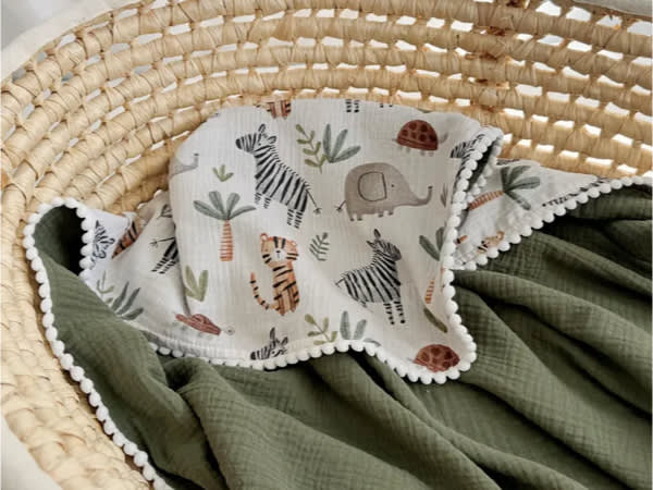 Super Soft Organic Muslin Baby Blanket – Embroidered Name Muslin Blanket, Eucalyptus Design, Stroller Blanket, Lightweight Summer Blanket