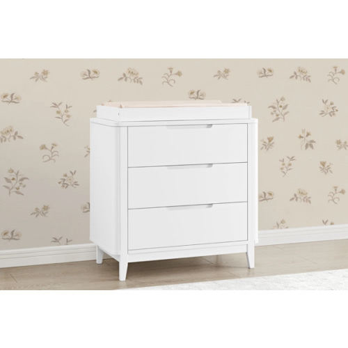 Noah 3 Drawer Dresser with Changing Top and Interlocking Drawers | Delta Children