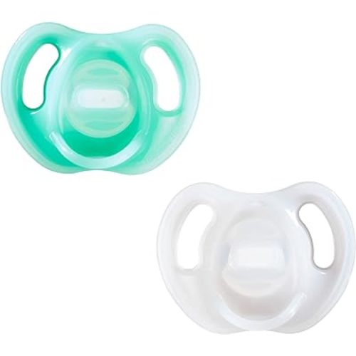 Tommee Tippee Ultra-Light Silicone Pacifier, 0-6 Months, Symmetrical One-Piece Design, BPA-Free Silicone Binkies, Blue/White, Pack of 2