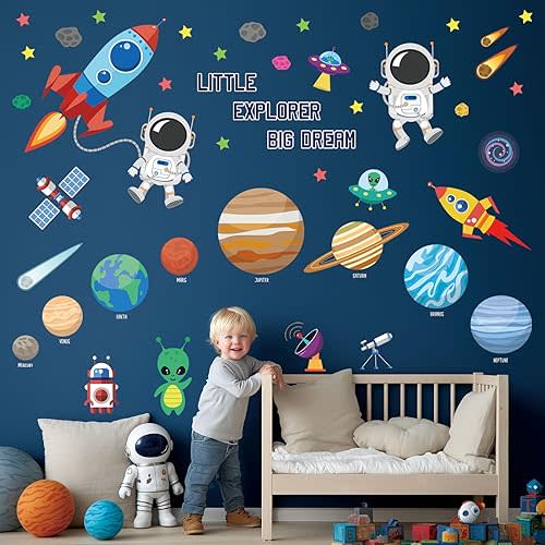DECOWALL DS9-8058 Outer Space Wall Decals Stickers Kids Bedroom Room décor Nursery Boys Galaxy Stars Astronaut Planets Solar System Dark Removable Decoration Living Spaceship Window Art Mural Peel