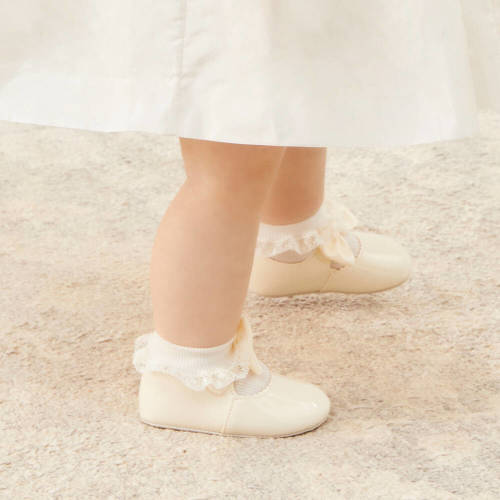 Early Days - Baby Girls Ivory Pre-Walker Shoes with Bows | Childrensalon