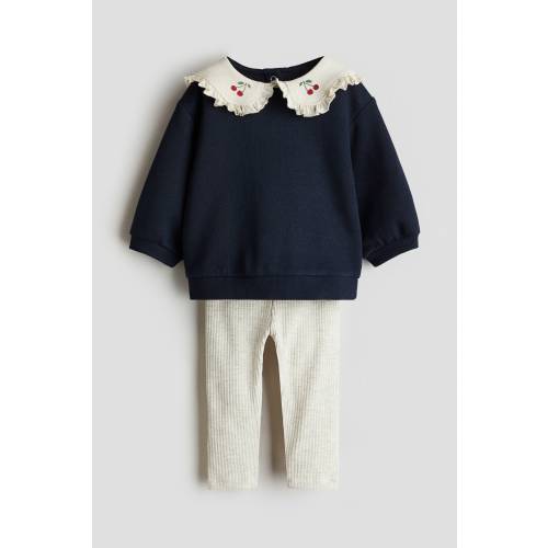 2-PIECE SWEATSHIRT AND LEGGINGS SET