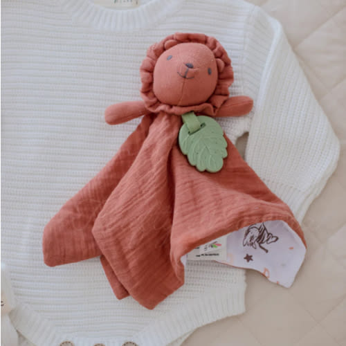 Tikiri Zoo Organic Comforter with Rubber Teether