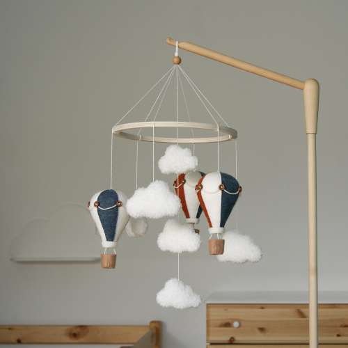 Air balloon baby mobile Crib mobile with Air balloons, clouds Felt mobile Air balloon nursery