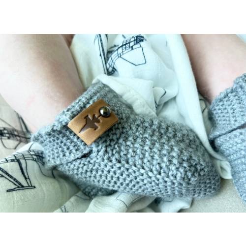 A-10, F-15, F-16, F-18, F-22, F-35 Crochet Baby Booties w/ Leather Tag