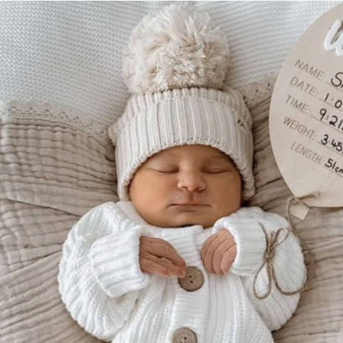 Newborn Knitted Beanie - Oat | 3 Little Crowns