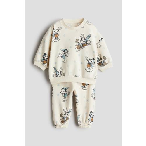 2-PIECE SET WITH MOTIF