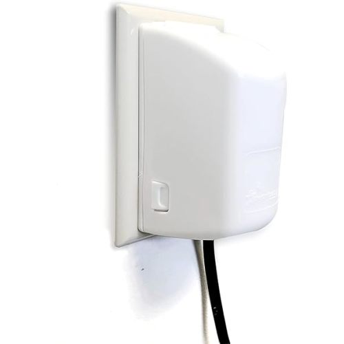 Dreambaby Dual Fit Outlet Plug Cover - Electrical Socket Guard for Standard and Decora (4 Pack)