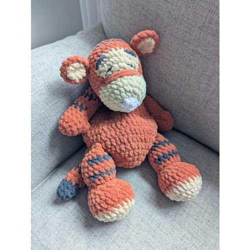 Crochet Classic Hundred Acre Woods Collection: Handmade Plush Snuggler