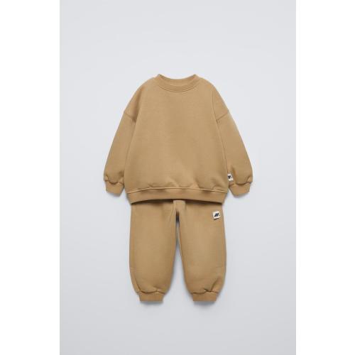 LABEL SWEATSHIRT AND JOGGERS MATCHING SET - Green | ZARA United States