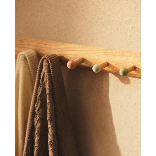 CHILDREN’S MULTICOLORED WALL HANGER