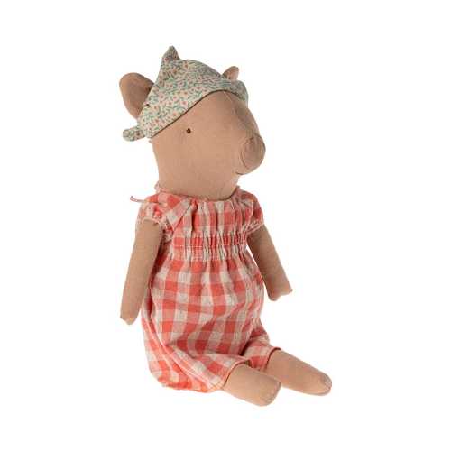 Pig, Girl