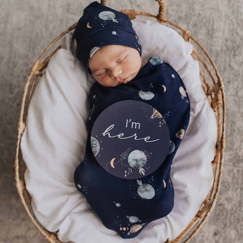 Milky Way Organic Snuggle Swaddle & Beanie Set