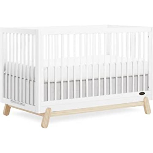 Hygge 5-in-1 Convertible Crib in Weathered Vintage Oak, JPMA & Greenguard Gold Certified, Made of Sustainable Pinewood, Easy to Clean, Safe Wooden Nursery Furniture