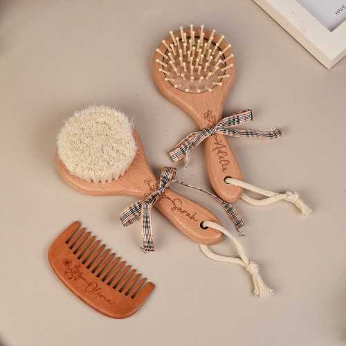 Personalized Baby Hair Brush, Custom Wooden Baby Brush, Custom Baby Gift, Newborn Gift, Christmas Gift, Gift for Kids, 1st First Birthday