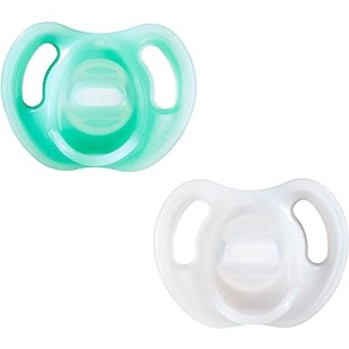 Tommee Tippee Ultra-Light Silicone Pacifier, 0-6 Months, Symmetrical One-Piece Design, BPA-Free Silicone Binkies, Blue/White, Pack of 2
