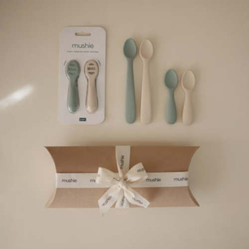 Essential Cambridge Blue/Shifting Sand Spoons Kit