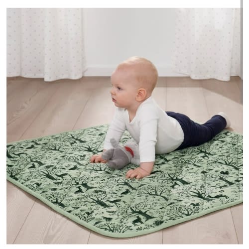 IKEA TROLLDOM Quilted blanket - Green Forest Animal Pattern