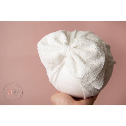 Baby turban, baby hat, baby accessory, baby shower gift, baby bow turban, summer turban, Brodrie white Turban