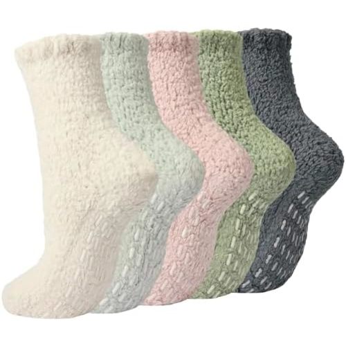 HIALTODAY Fuzzy Slippr Socks for Women Non Silp Socsk with Grippers Warm Cozy Hospital Fluffy Socks for Winter Christmas