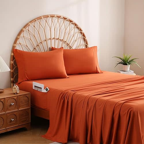 JSD Burnt Orange Full Sheet Set with Side Pocket Corner Straps, 4 Piece Soft Microfiber Bed Sheets Extra Deep Pocket